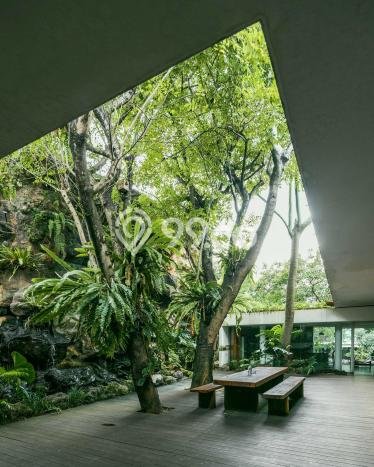 Hunian Elit LB 304m2 Siap Huni Desain Elegan di Jati Padang, Jakarta Selatan Hunian Elit LB 304m2 Siap Huni Desain Elegan di Jati Padang, Jakarta Selatan