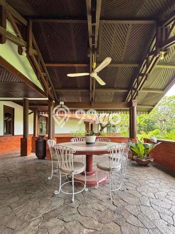 Hunian Mewah LB 850m2 Siap Huni Desain Elegan di Cirendeu, Jakarta Selatan Hunian Mewah LB 850m2 Siap Huni Desain Elegan di Cirendeu, Jakarta Selatan