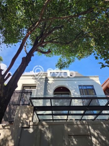 For Sale! Premium House LT 235m2 Desain Modern di Pondok Indah For Sale! Premium House LT 235m2 Desain Modern di Pondok Indah