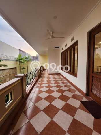 Hunian Elit LB 550m2 Siap Huni Desain Elegan di Pondok Indah, Jakarta Selatan Hunian Elit LB 550m2 Siap Huni Desain Elegan di Pondok Indah, Jakarta Selatan