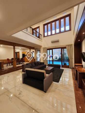 Hunian Elit LB 550m2 Siap Huni Desain Elegan di Pondok Indah, Jakarta Selatan Hunian Elit LB 550m2 Siap Huni Desain Elegan di Pondok Indah, Jakarta Selatan