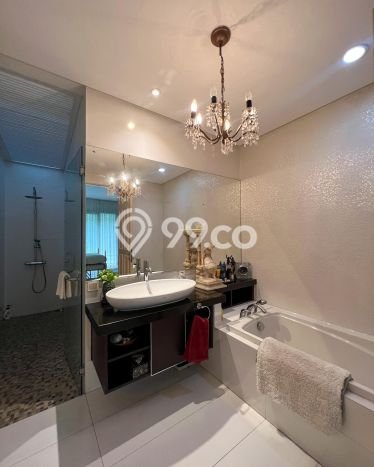 Hot Offer Hunian Premium Ideal dan Luas di Kebayoran Baru, Jakarta Selatan Hot Offer Hunian Premium Ideal dan Luas di Kebayoran Baru, Jakarta Selatan