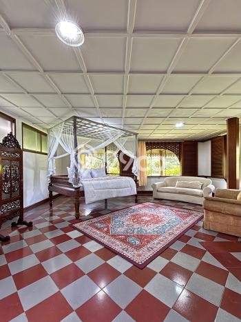 Hunian Mewah LB 850m2 Siap Huni Desain Elegan di Cirendeu, Jakarta Selatan Hunian Mewah LB 850m2 Siap Huni Desain Elegan di Cirendeu, Jakarta Selatan