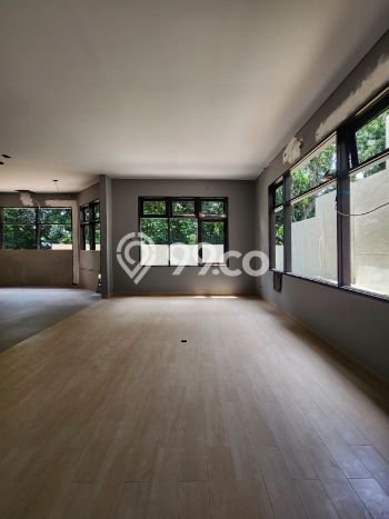 Ready to Use! Luxury House LT 904m2 Desain Modern di Cinere Ready to Use! Luxury House LT 904m2 Desain Modern di Cinere