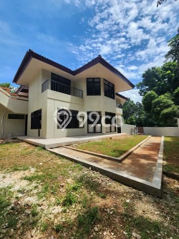 Ready to Use! Luxury House LT 904m2 Desain Modern di Cinere Ready to Use! Luxury House LT 904m2 Desain Modern di Cinere