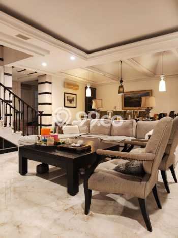 Jual Rumah Mewah Elegan Dengan View Eksklusif di Pondok Indah, Jakarta Selatan Jual Rumah Mewah Elegan Dengan View Eksklusif di Pondok Indah, Jakarta Selatan