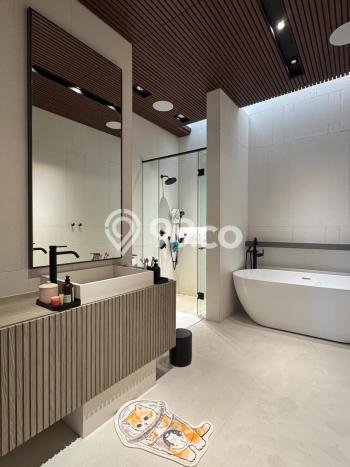Ready to Use! Luxury House LT 255m2 Desain Elegan di Bintaro Ready to Use! Luxury House LT 255m2 Desain Elegan di Bintaro