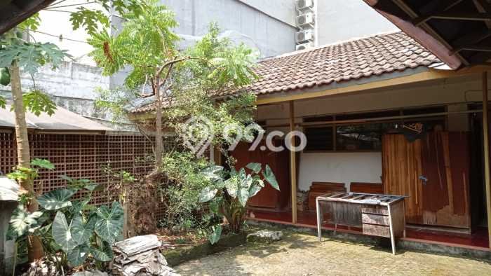 Rumah Elit LB 400m2 Siap Pakai Desain Elegan di Cipete, Jakarta Selatan Rumah Elit LB 400m2 Siap Pakai Desain Elegan di Cipete, Jakarta Selatan