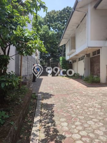 Ready to Use! Luxury House LT 745m2 Desain Elegan di Dago Ready to Use! Luxury House LT 745m2 Desain Elegan di Dago