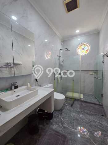Rumah Luxury Modern Siap Huni di Bintaro Tangerang Selatan Rumah Luxury Modern Siap Huni di Bintaro Tangerang Selatan