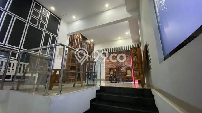 Dijual! Kantor di Bintaro Tangerang Selatan LT 300m2 / LB 600m2 Kawasan Strategis Dijual! Kantor di Bintaro Tangerang Selatan LT 300m2 / LB 600m2 Kawasan Strategis