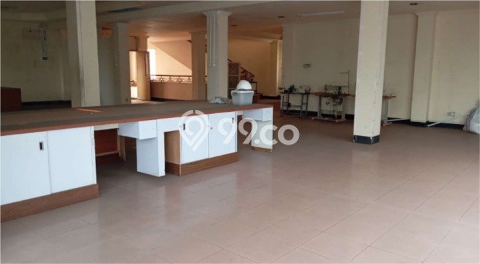 Unit Kantor Dijual di Jakarta Selatan LT 325m2 & LB 925m2 Unit Kantor Dijual di Jakarta Selatan LT 325m2 & LB 925m2