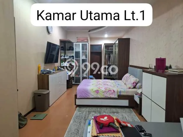 DIJUAL CEPAT! Rumah Siap Huni Area Strategis , LT 300m2m² Bangunan 280m2m² DIJUAL CEPAT! Rumah Siap Huni Area Strategis , LT 300m2m² Bangunan 280m2m²