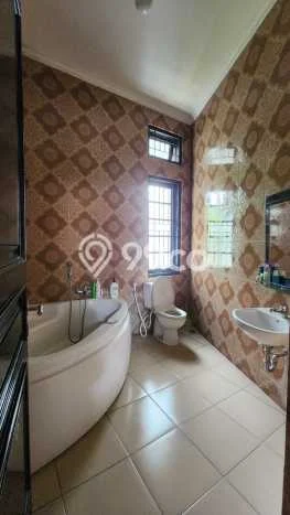 For Sale! Premium House LT 600m2 Desain Elegan di Diponegoro For Sale! Premium House LT 600m2 Desain Elegan di Diponegoro