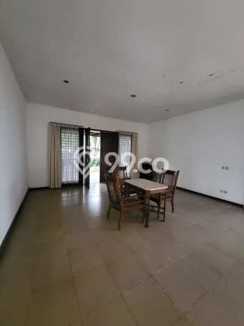 Rumah Mewah LB 350m2 Siap Pakai Desain Elegan di Ciumbuleuit, Bandung Rumah Mewah LB 350m2 Siap Pakai Desain Elegan di Ciumbuleuit, Bandung