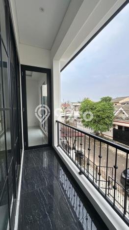 Dijual Rumah Eksklusif 4 KT di BSD Nusaloka, Tangerang Dijual Rumah Eksklusif 4 KT di BSD Nusaloka, Tangerang