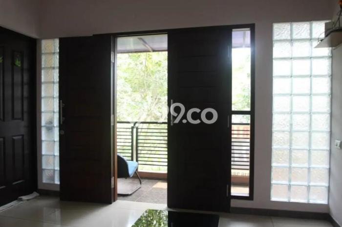 Rumah Kost Dijual di Lippo Karawaci Tangerang Luas 950m2 Rumah Kost Dijual di Lippo Karawaci Tangerang Luas 950m2