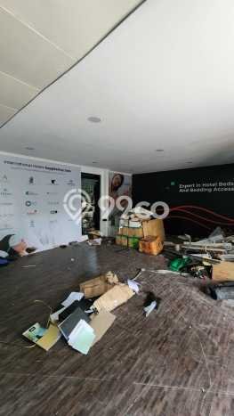 Unit Gudang Paling Strategis di Karawaci Tangerang dengan LB 1242m2 Unit Gudang Paling Strategis di Karawaci Tangerang dengan LB 1242m2