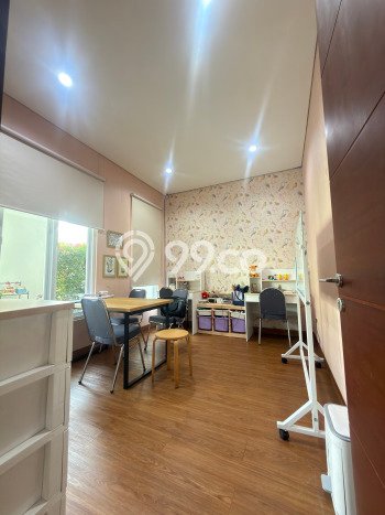 Rumah Mewah LB 375m2 Siap Pakai Desain Elegan di Alam Sutera, Tangerang Rumah Mewah LB 375m2 Siap Pakai Desain Elegan di Alam Sutera, Tangerang