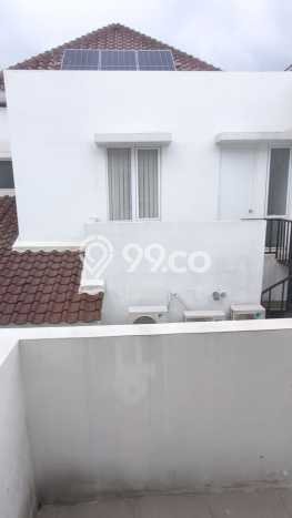 Rumah Elit Modern Tanpa Renovasi di Gading Serpong Tangerang Rumah Elit Modern Tanpa Renovasi di Gading Serpong Tangerang