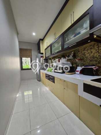 Ready to Use! Premium House LT 300m2 Desain Modern di BSD Virginia Lagoon Ready to Use! Premium House LT 300m2 Desain Modern di BSD Virginia Lagoon