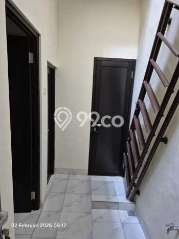 Disewakan! Rumah 3 Kamar Tidur &
2 Kamar Mandi di Permata Buana, Jakarta Barat Disewakan! Rumah 3 Kamar Tidur &
2 Kamar Mandi di Permata Buana, Jakarta Barat