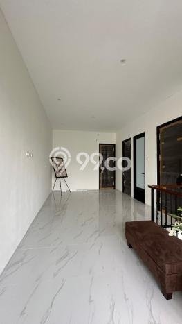 Dijual Rumah Eksklusif 4 KT di BSD Nusaloka, Tangerang Dijual Rumah Eksklusif 4 KT di BSD Nusaloka, Tangerang