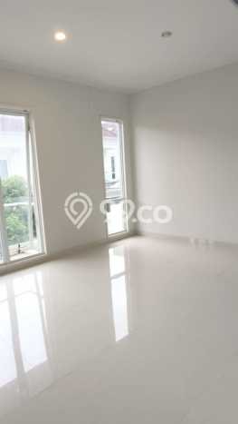 Rumah Elit Modern Tanpa Renovasi di Gading Serpong Tangerang Rumah Elit Modern Tanpa Renovasi di Gading Serpong Tangerang