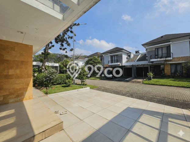 Rumah Mewah LB 230m2 Siap Huni Desain Elegan di BSD Green Cove, Tangerang Rumah Mewah LB 230m2 Siap Huni Desain Elegan di BSD Green Cove, Tangerang