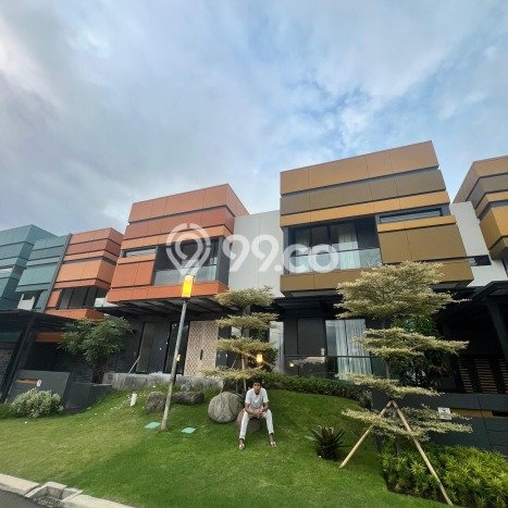 For Sale! Premium House LT 272m2 Desain Elegan di Summarecon Serpong For Sale! Premium House LT 272m2 Desain Elegan di Summarecon Serpong