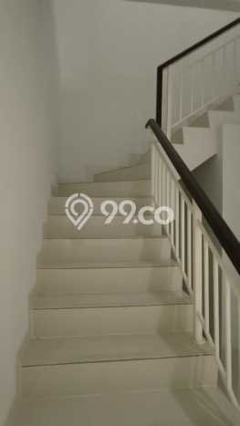 Rumah Elit Modern Tanpa Renovasi di Gading Serpong Tangerang Rumah Elit Modern Tanpa Renovasi di Gading Serpong Tangerang