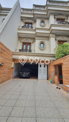 HOT PROPERTY! Rumah Strategis di Kelapa Gading, Luas 600m² LB 1800m² HOT PROPERTY! Rumah Strategis di Kelapa Gading, Luas 600m² LB 1800m²