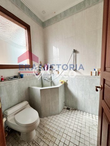 Siap Huni Rumah Mewah 5 Kamar di Klojen Dekat ke Mana Saja Siap Huni Rumah Mewah 5 Kamar di Klojen Dekat ke Mana Saja