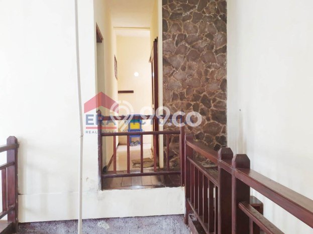 Hunian Cantik Modern Lb 180m2 di Karangploso, Malang Hunian Cantik Modern Lb 180m2 di Karangploso, Malang