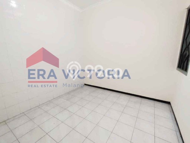 Rumah Modern Cantik 4 Kamar Bisa Langsung Pindah di Lowokwaru Rumah Modern Cantik 4 Kamar Bisa Langsung Pindah di Lowokwaru