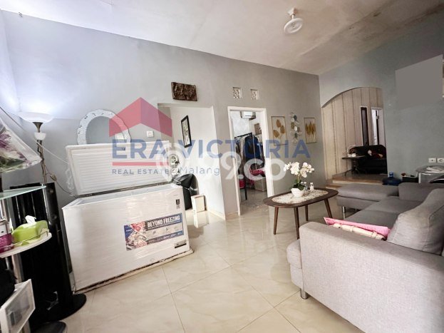 Hunian Cantik Modern Lb 120m2 di Pakis, Malang Hunian Cantik Modern Lb 120m2 di Pakis, Malang