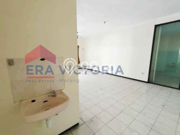 Rumah Modern Cantik 4 Kamar Bisa Langsung Pindah di Lowokwaru Rumah Modern Cantik 4 Kamar Bisa Langsung Pindah di Lowokwaru