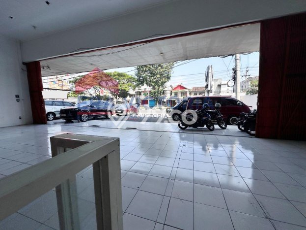 Area Strategis! Disewakan Ruko Lokasi Blimbing, Malang Cocok untuk Bisnis Area Strategis! Disewakan Ruko Lokasi Blimbing, Malang Cocok untuk Bisnis