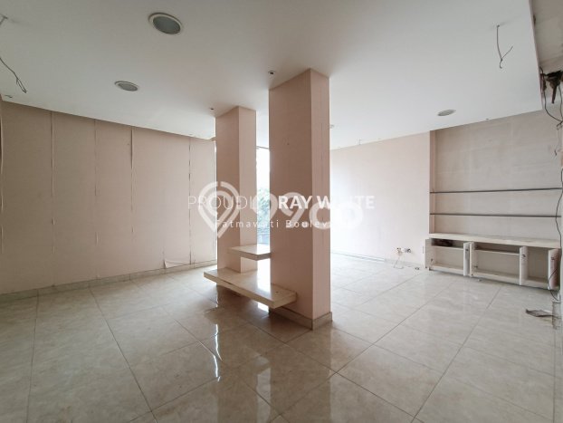 LOKASI TERBAIK! Ruko Kawasan Kebayoran Baru, Luas 417m2m², Area Komersial LOKASI TERBAIK! Ruko Kawasan Kebayoran Baru, Luas 417m2m², Area Komersial