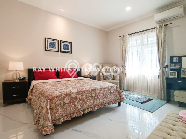 Rumah Idaman Keluarga LB 600m² View Kota di Kemang, Jakarta Selatan Rumah Idaman Keluarga LB 600m² View Kota di Kemang, Jakarta Selatan