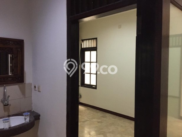 SPECIAL PROPERTY! Rumah area Kebayoran Baru, Luas 200m² Bangunan 150m² SPECIAL PROPERTY! Rumah area Kebayoran Baru, Luas 200m² Bangunan 150m²