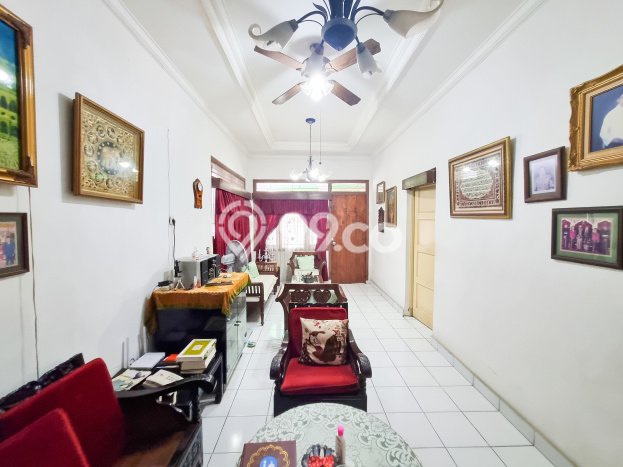 Ready to Use! Premium House LT 213m2 Desain Elegan di Panglima Polim Ready to Use! Premium House LT 213m2 Desain Elegan di Panglima Polim