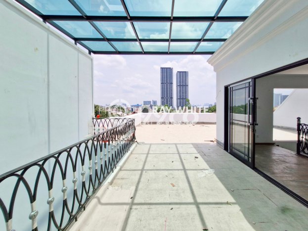 Hunian Mewah Dijual LT 329m2 di Cilandak, Jakarta Selatan Hunian Mewah Dijual LT 329m2 di Cilandak, Jakarta Selatan