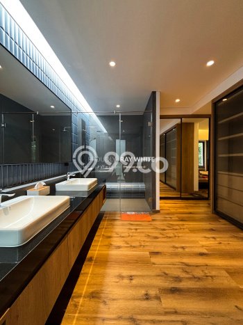 Dijual Rumah Premium dengan Fasilitas Sekitar Lengkap di Kebayoran Baru, Jakarta Selatan Dijual Rumah Premium dengan Fasilitas Sekitar Lengkap di Kebayoran Baru, Jakarta Selatan