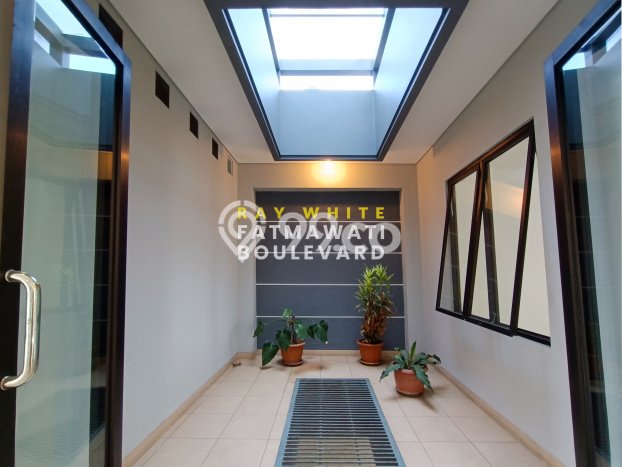 Hunian Eksklusif Siap Huni LT 497m2 di Cilandak, Jakarta Selatan Hunian Eksklusif Siap Huni LT 497m2 di Cilandak, Jakarta Selatan