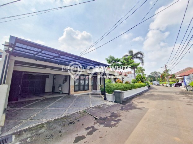 Siap Huni Rumah Mewah 4 Kamar di Cilandak Dekat ke Mana Pun Siap Huni Rumah Mewah 4 Kamar di Cilandak Dekat ke Mana Pun