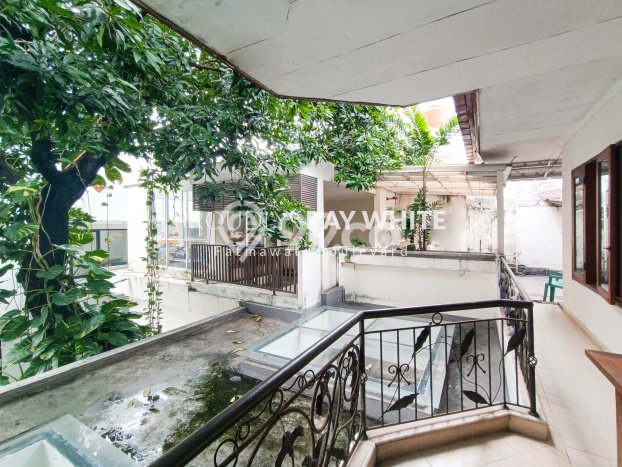 Rumah sewa siap pakai 4 Kamar Tidur di Cipete, Jakarta Selatan Rumah sewa siap pakai 4 Kamar Tidur di Cipete, Jakarta Selatan