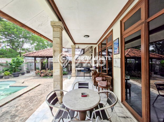 Jual Rumah Mewah Megah Dengan View Cantik di Pejaten, Jakarta Selatan Jual Rumah Mewah Megah Dengan View Cantik di Pejaten, Jakarta Selatan