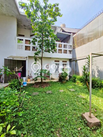 For Sale! Premium House LT 355m2 Desain Modern di Fatmawati For Sale! Premium House LT 355m2 Desain Modern di Fatmawati