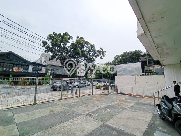 LOKASI TERBAIK! Ruko Kawasan Kebayoran Baru, Luas 417m2m², Area Komersial LOKASI TERBAIK! Ruko Kawasan Kebayoran Baru, Luas 417m2m², Area Komersial